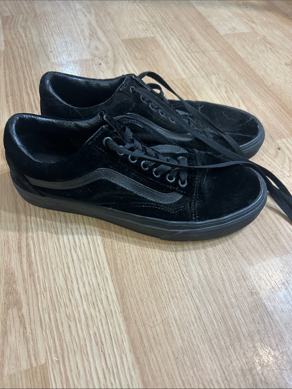Vans Black Old Skool Low-Top Sneakers